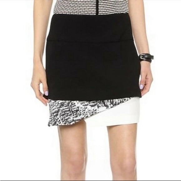 Helmut Lang Black White Multi-Layer Zip Back Viscose Mini Skirt EUC Size 6 - Picture 1 of 13